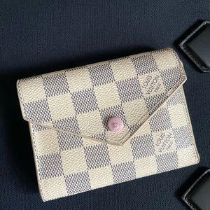 Louis Vuitton Compact Victorine Wallet